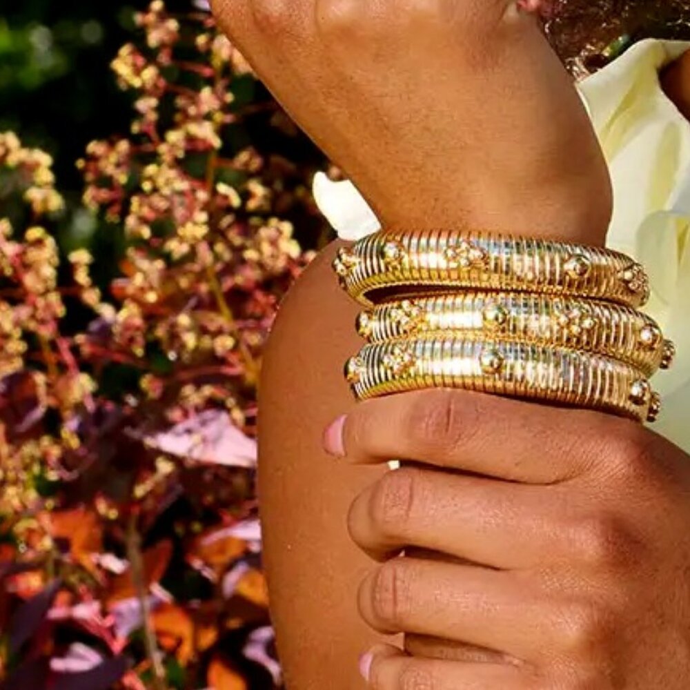 Sleek Metal Design meets modern elegance Bracelet